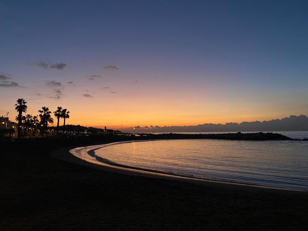 Exclusivo Apartamento Cerca De La Playa มาลากา ภายนอก รูปภาพ
